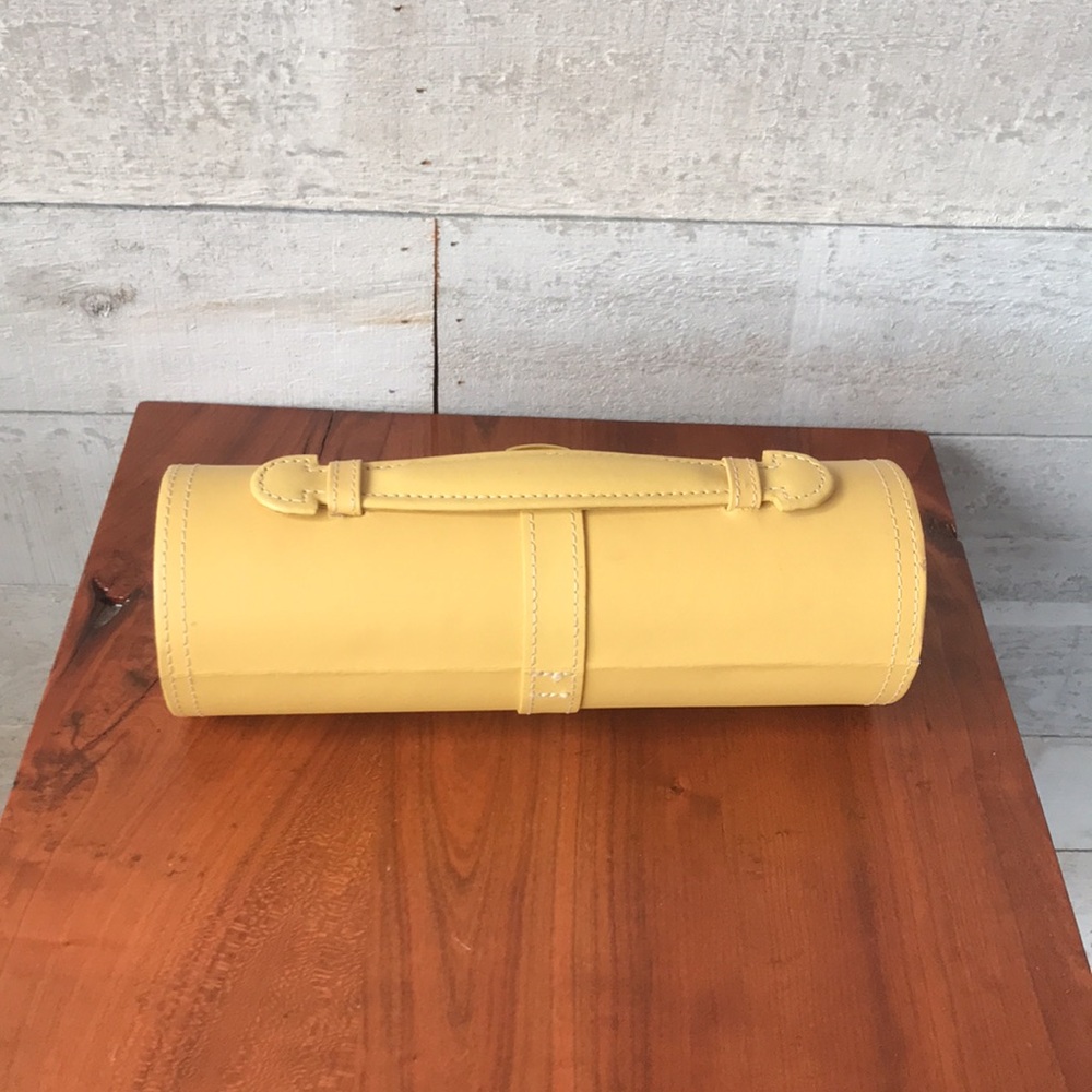 Hard shell pastel  Yellow Jewelry travel case - Picture 2 of 7